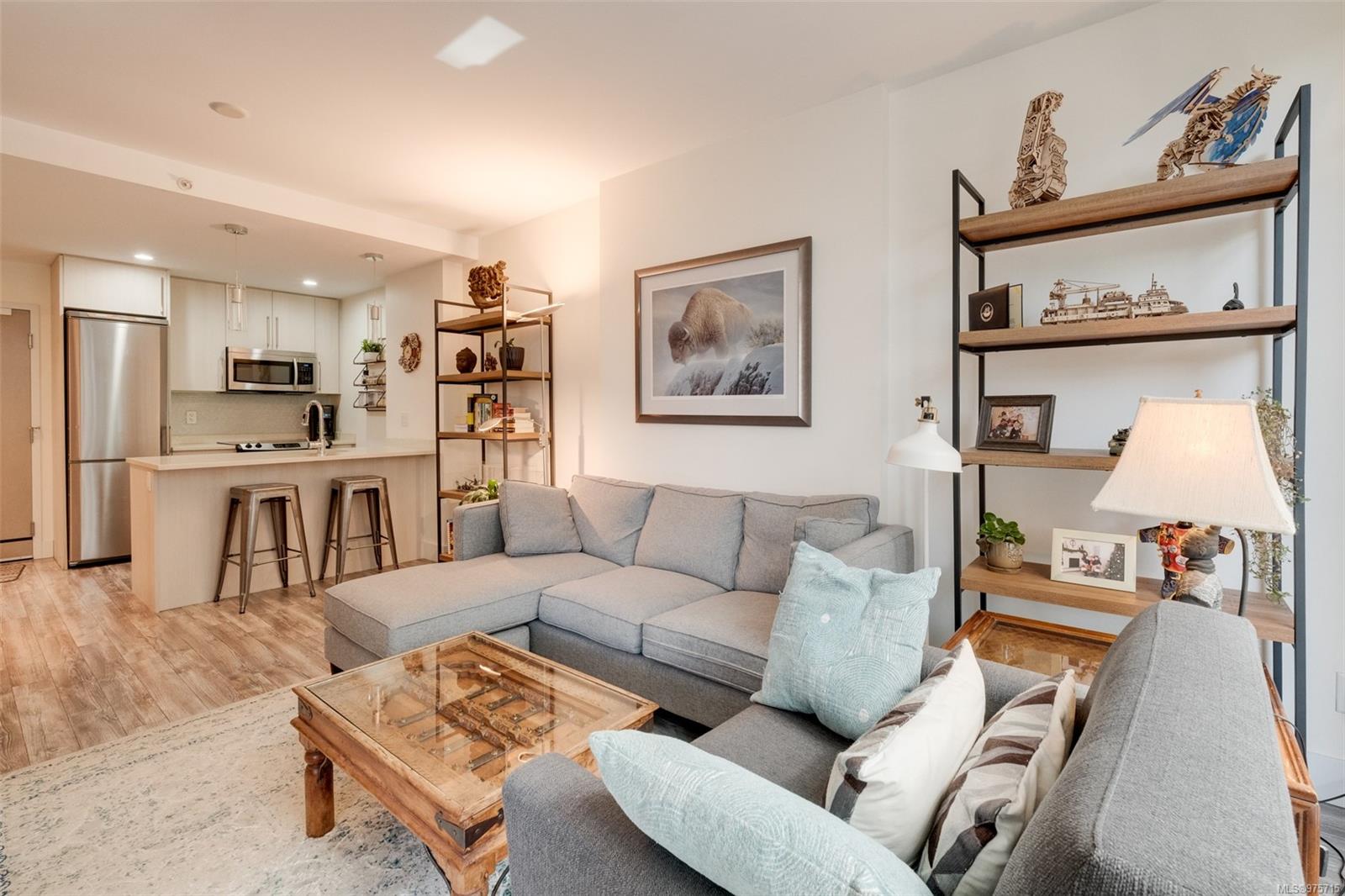 1090 Johnson St # 308