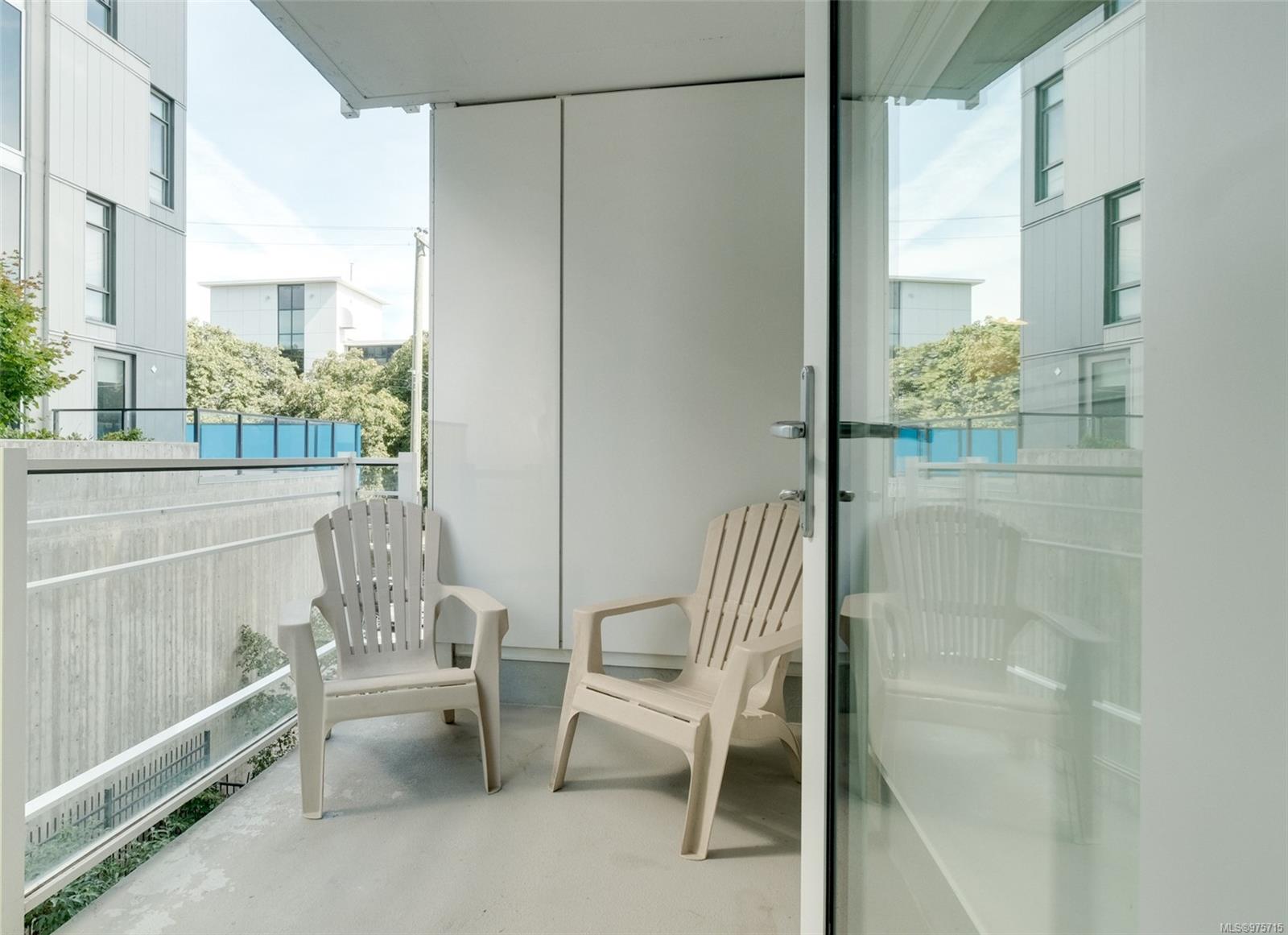 1090 Johnson St # 308