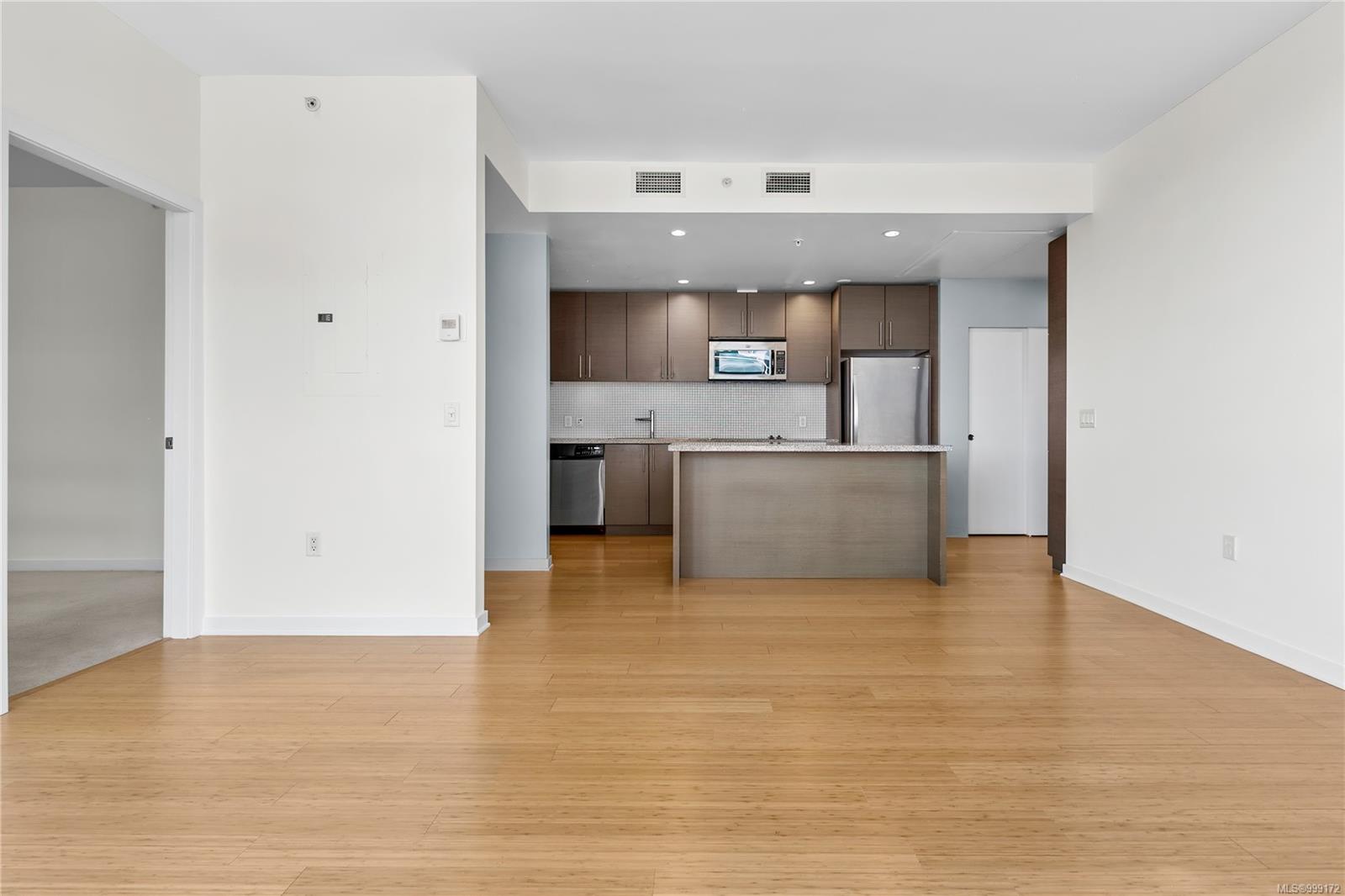 399 Tyee Rd # 305