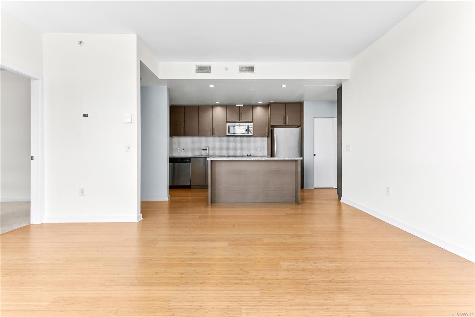 399 Tyee Rd # 305