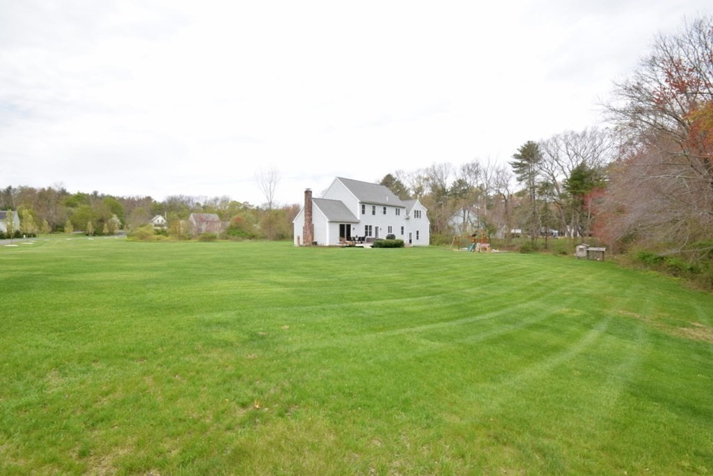 371 Elm St