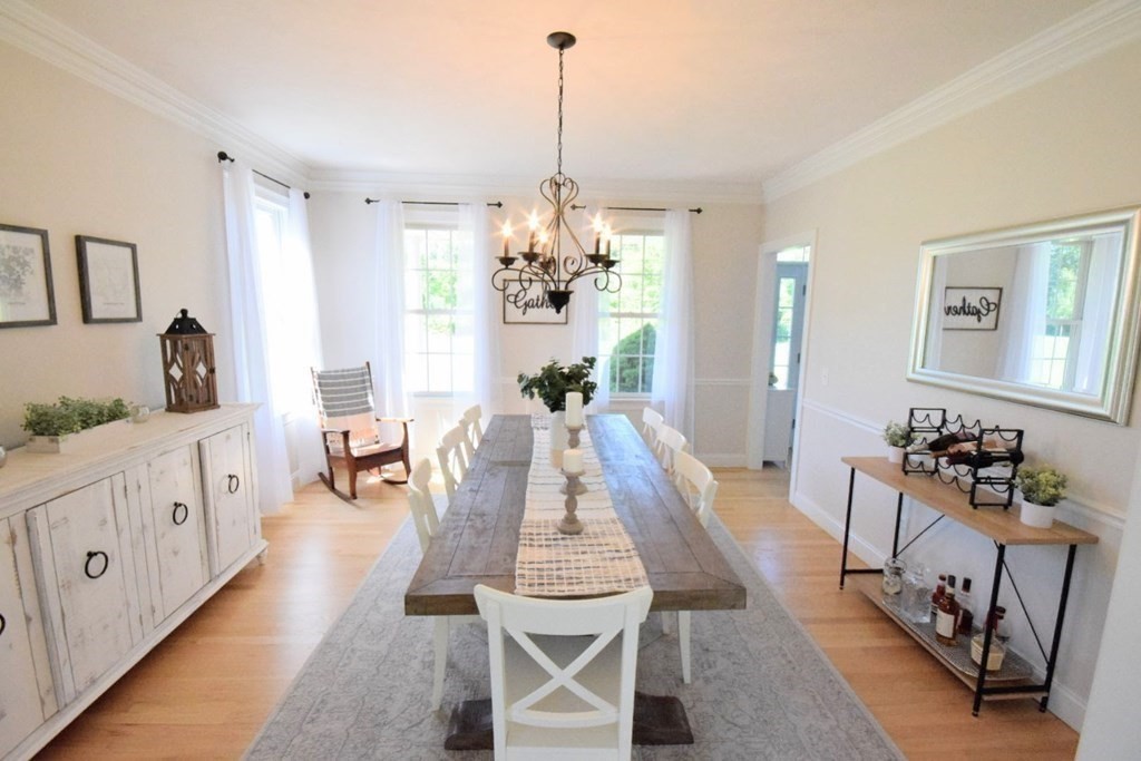 371 Elm St