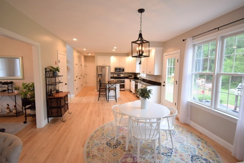 371 Elm St