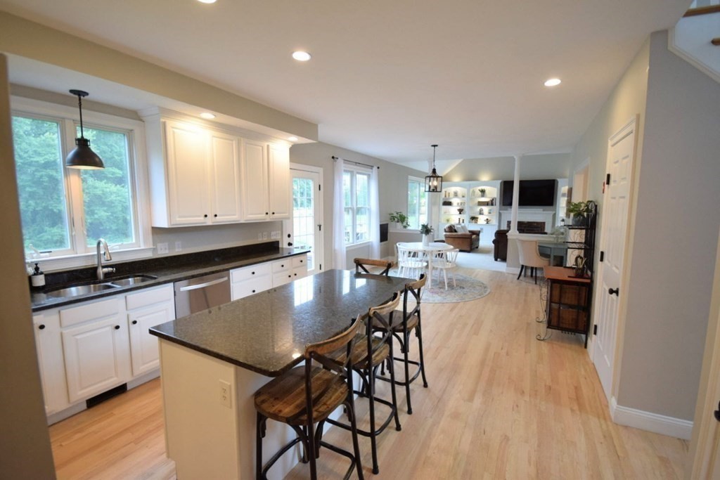 371 Elm St