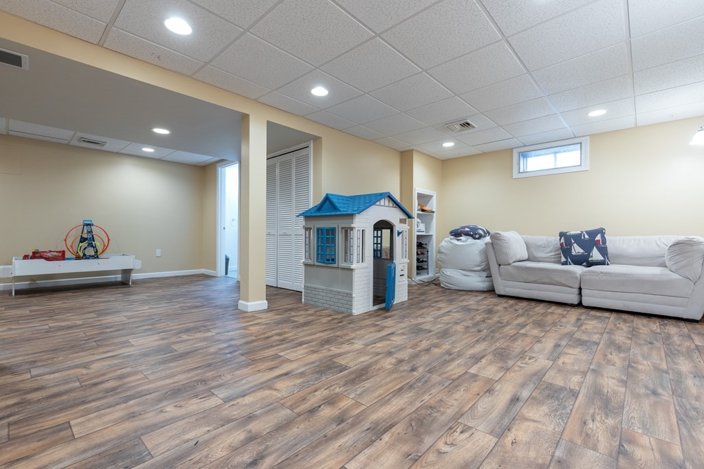 168 Longhill Rd