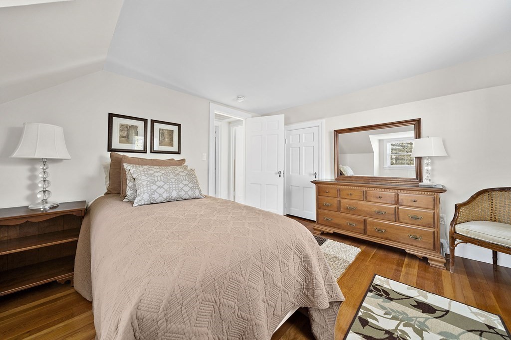 87 Antwerp St