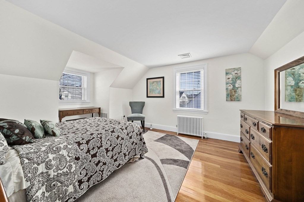87 Antwerp St