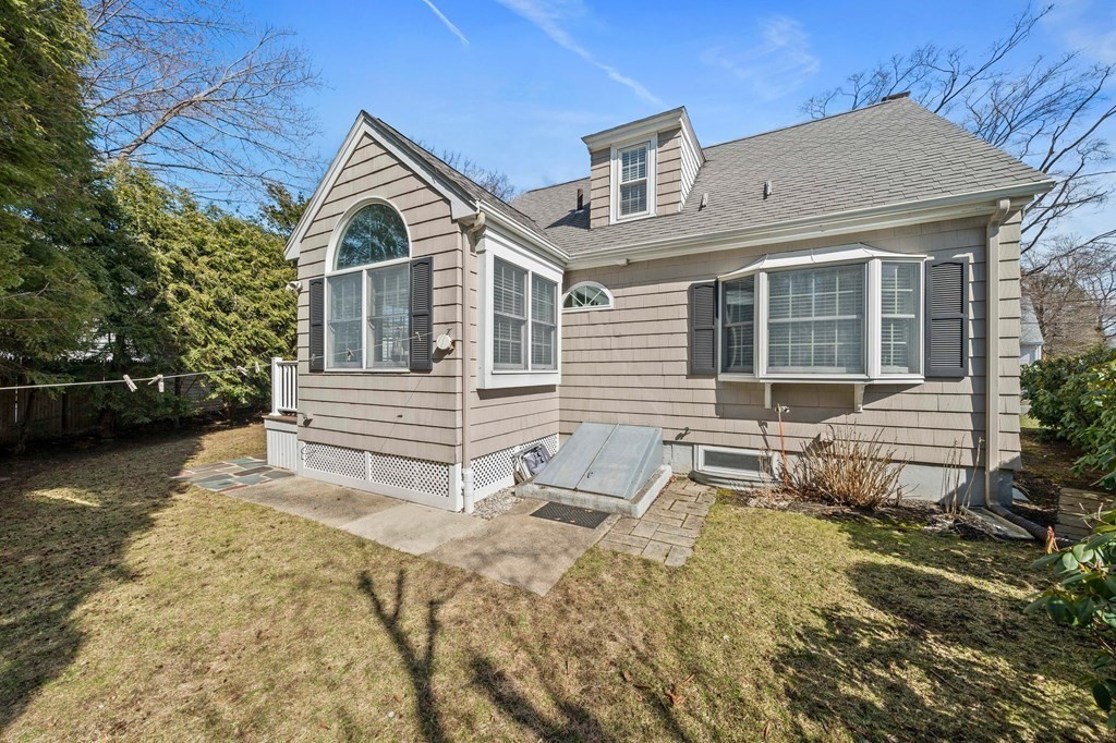 87 Antwerp St