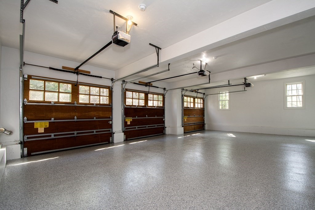 12 Canoe Club Lane