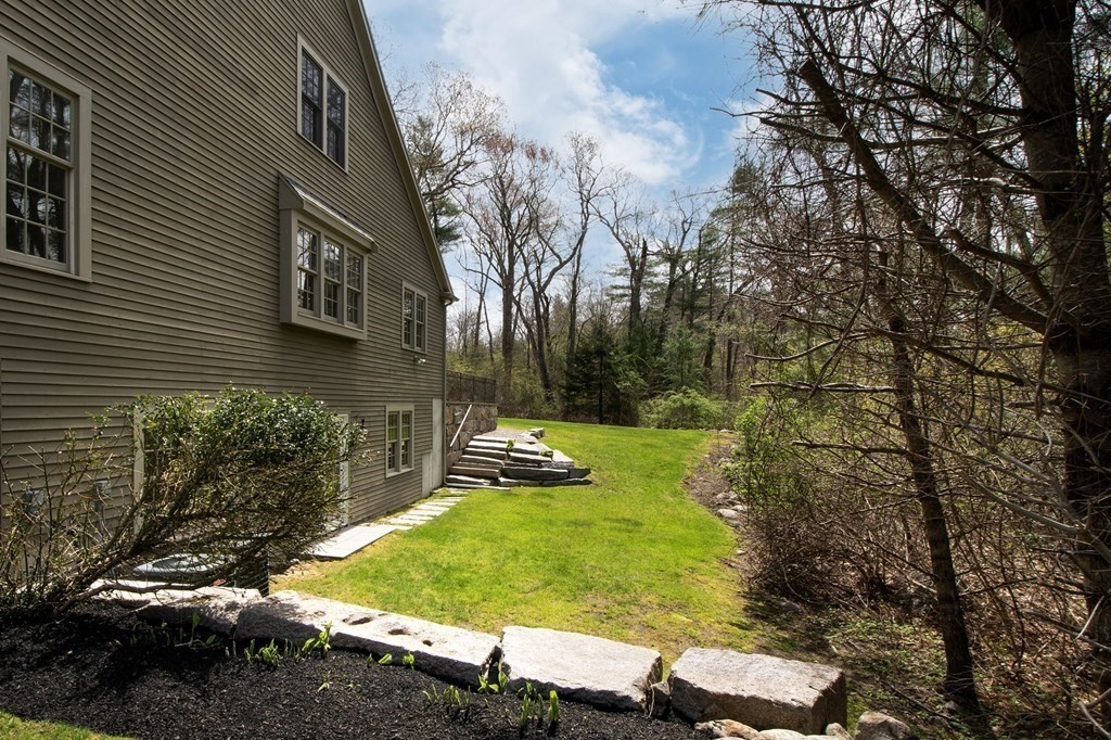 12 Canoe Club Lane