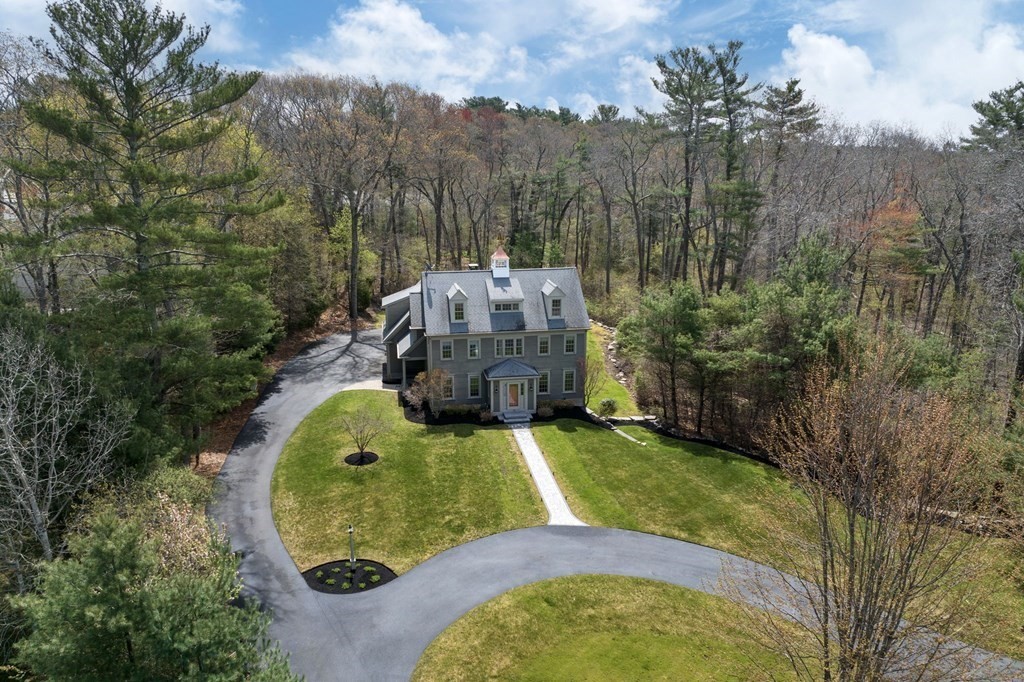 12 Canoe Club Lane
