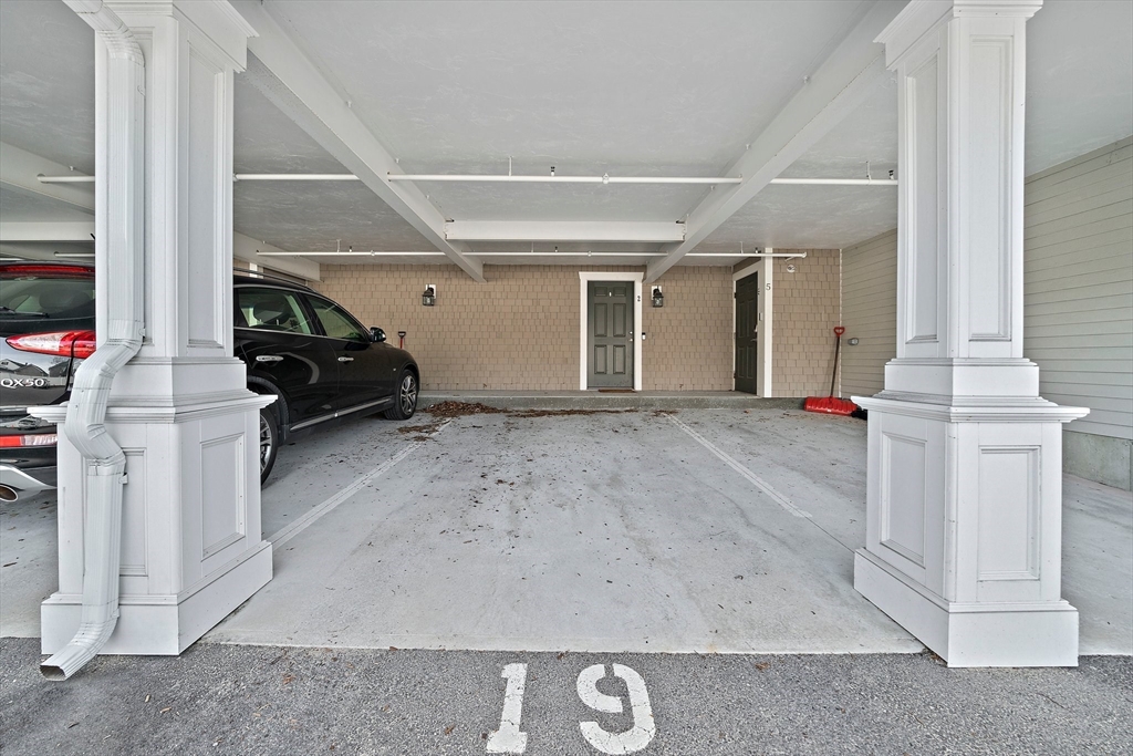 25 Howland St # 2