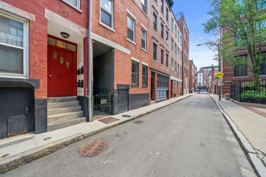 19 Tileston Street # 2