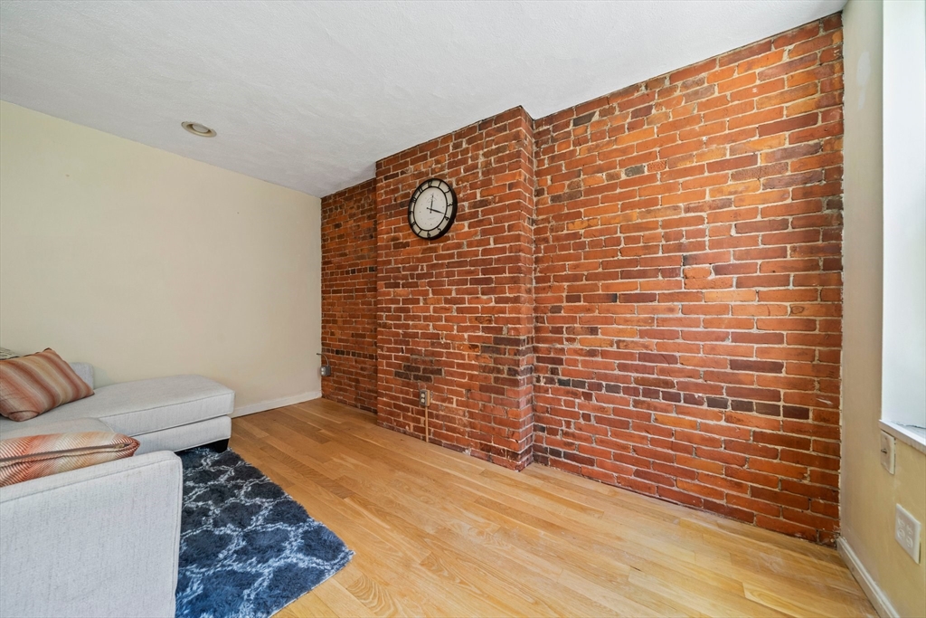 19 Tileston Street # 2