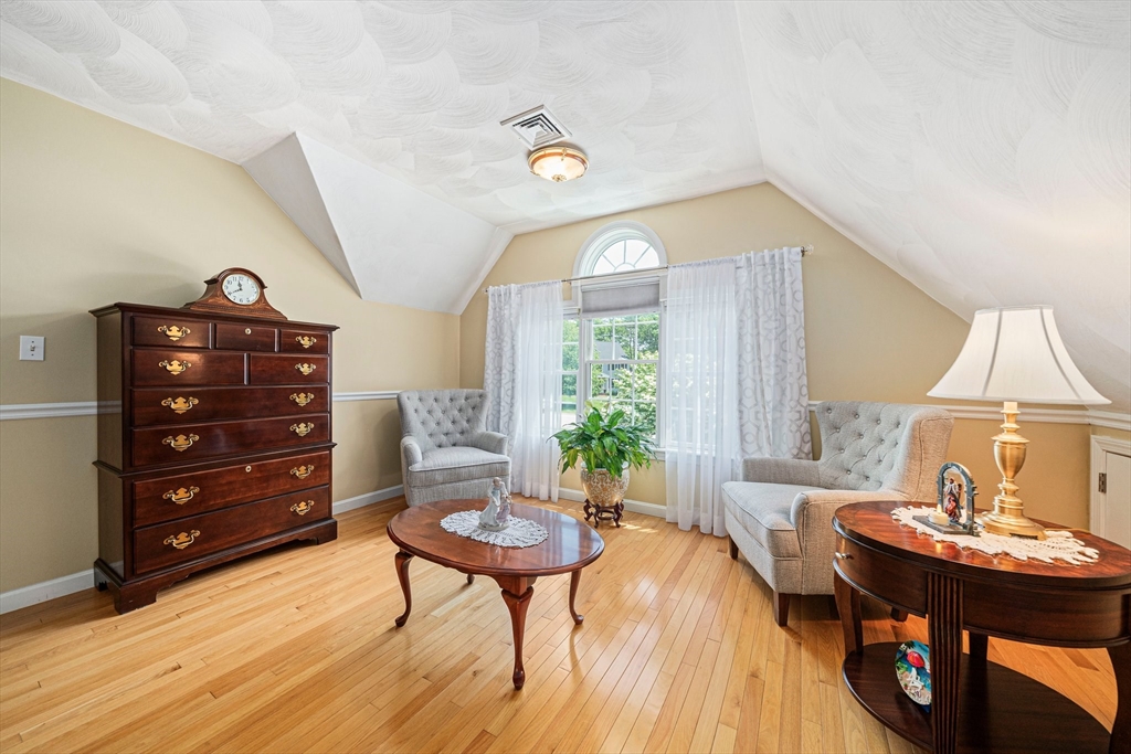 136 Wolf Pond Road