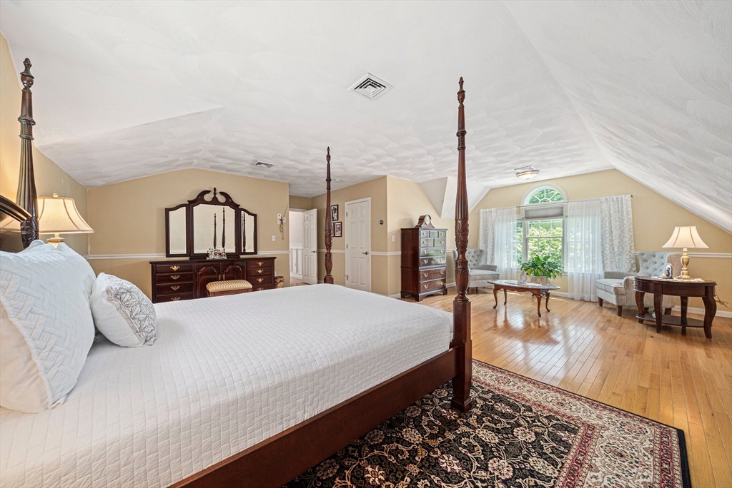 136 Wolf Pond Road