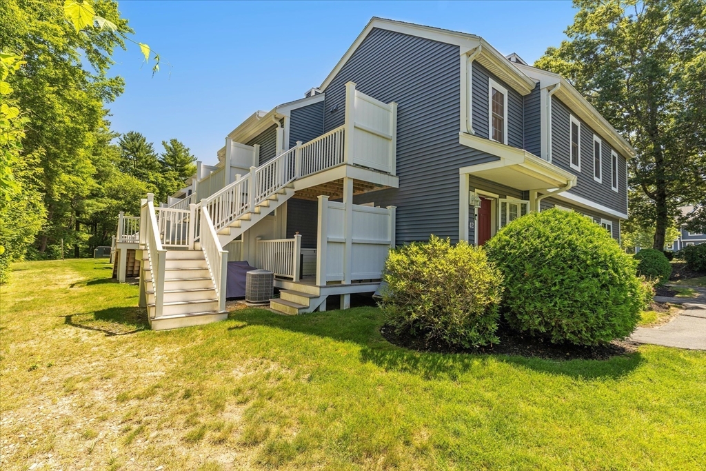 42 Hobart Ln # 42