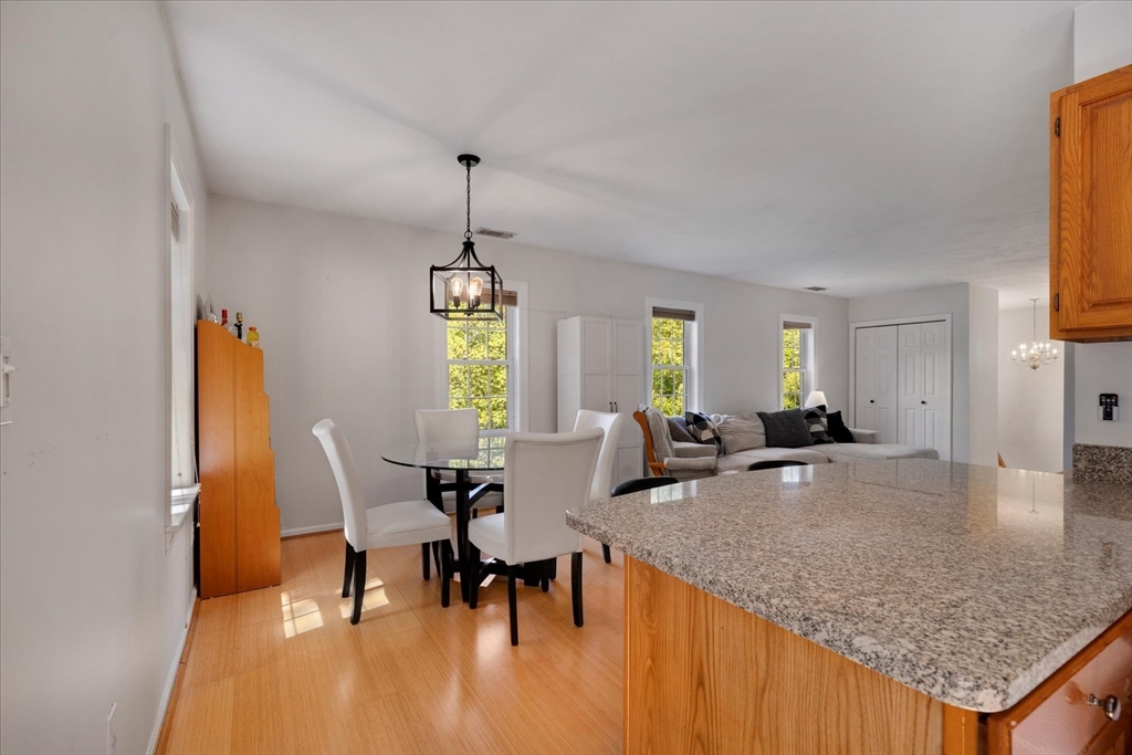 42 Hobart Ln # 42