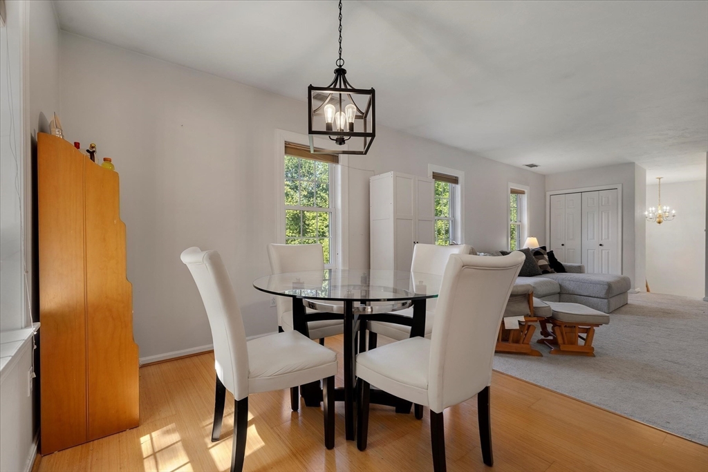 42 Hobart Ln # 42