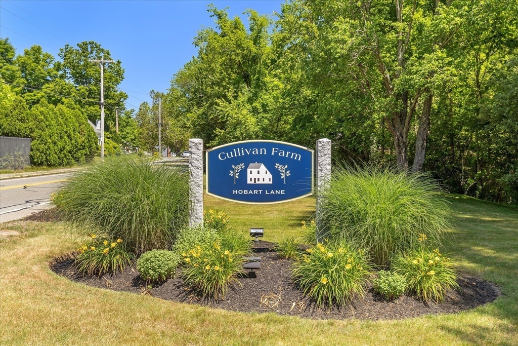 42 Hobart Ln # 42