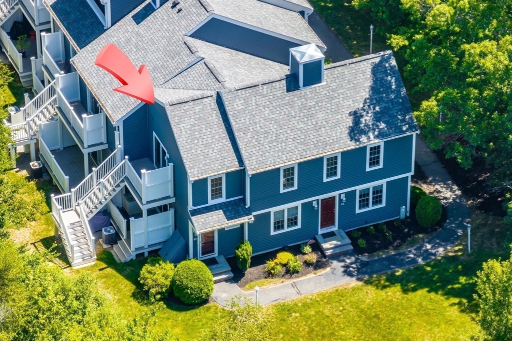 42 Hobart Ln # 42