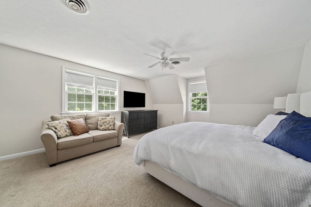 89 Sunset Way