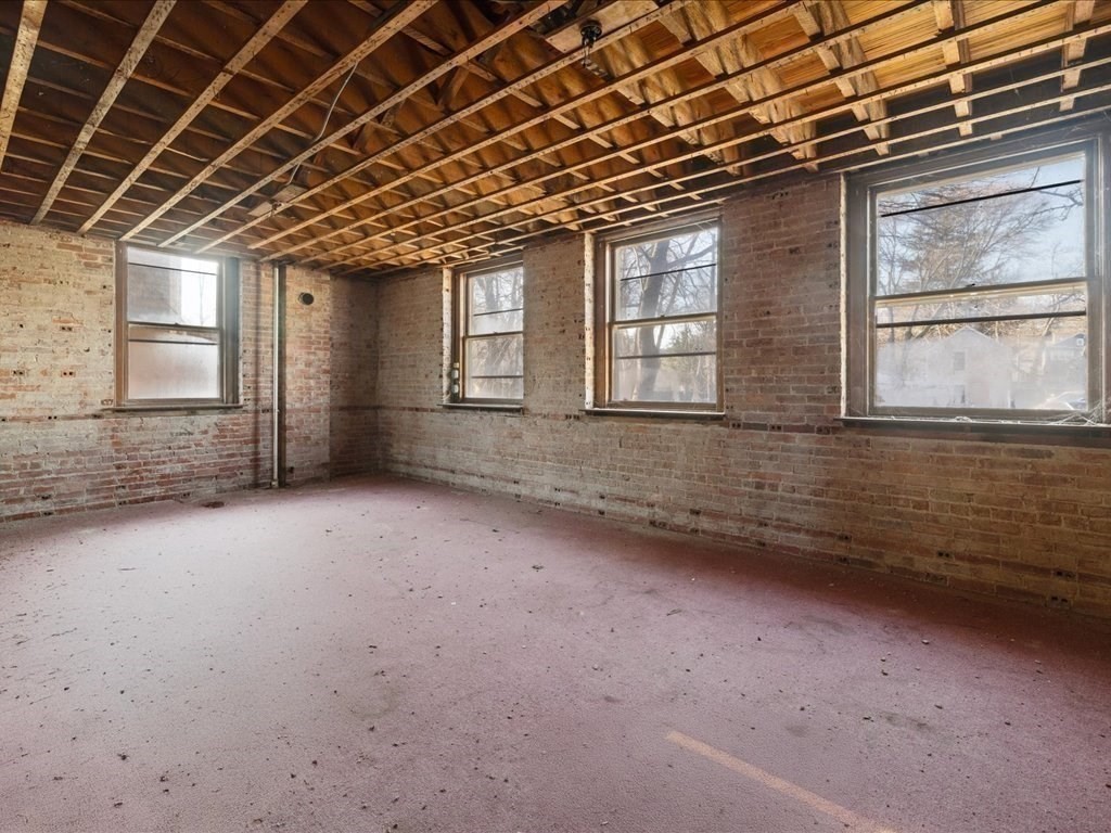 8 Carver Street