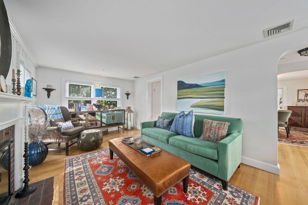 83 Forbes Hill Rd