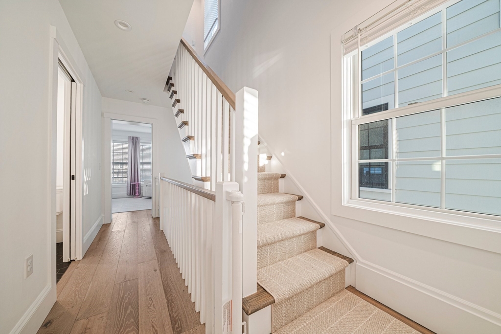 85 Glades Rd