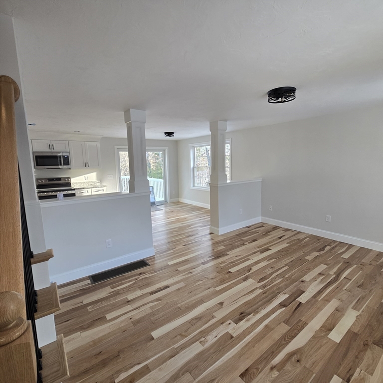 32 Ray Rd