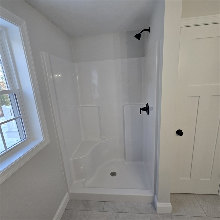 32 Ray Rd