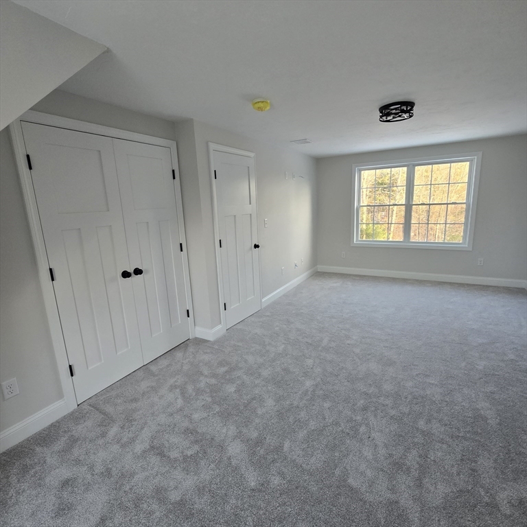 32 Ray Rd