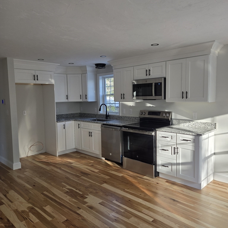 32 Ray Rd
