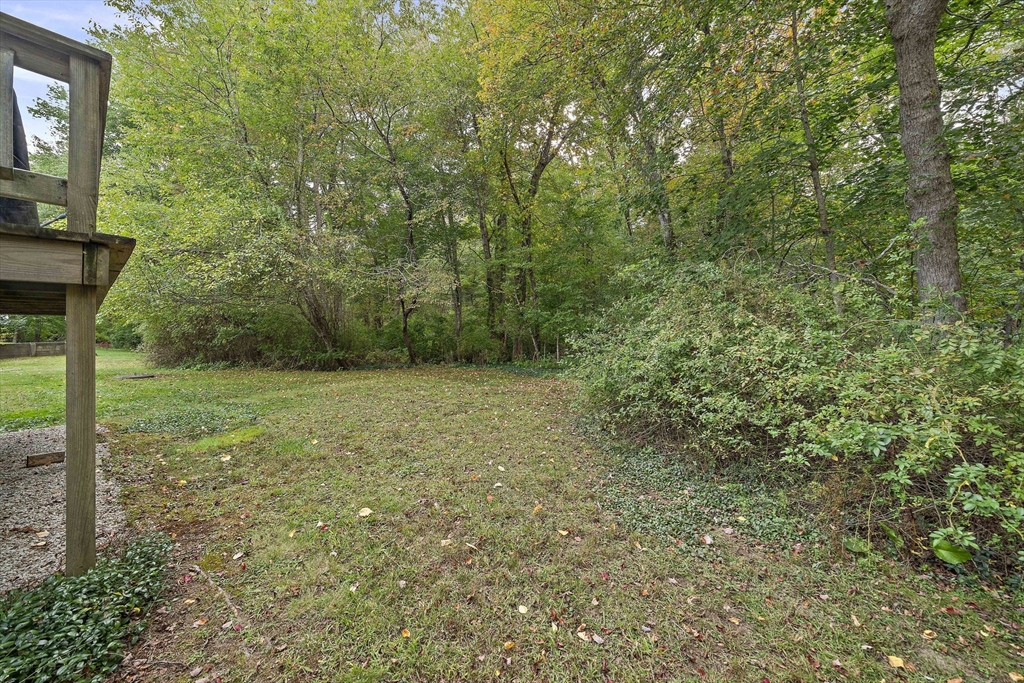 40 Fairwood Dr, Pembroke