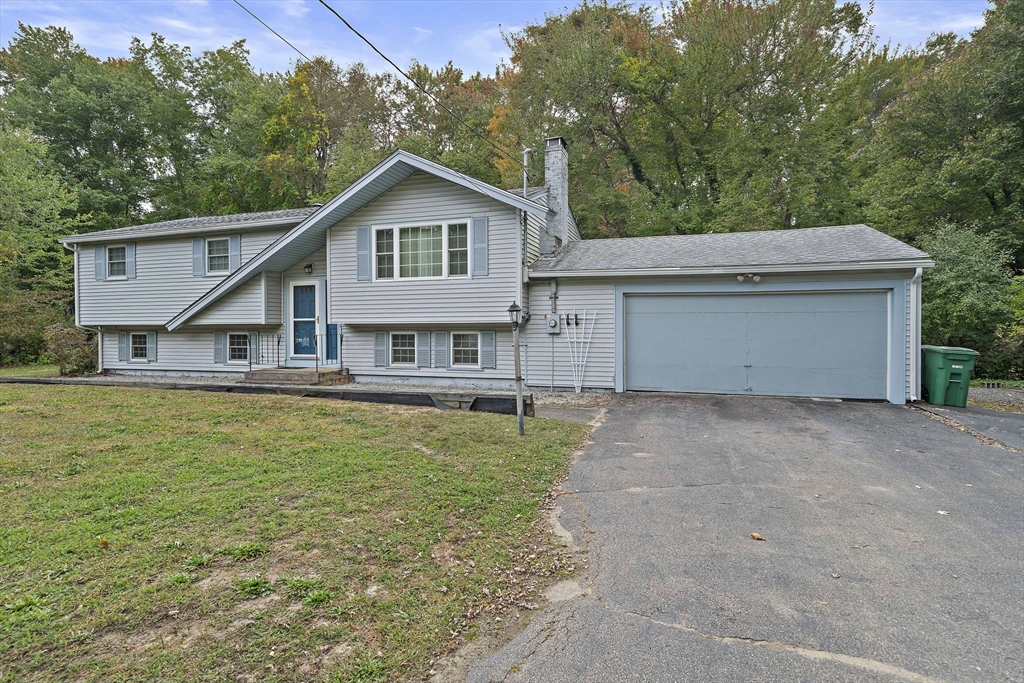 40 Fairwood Dr, Pembroke