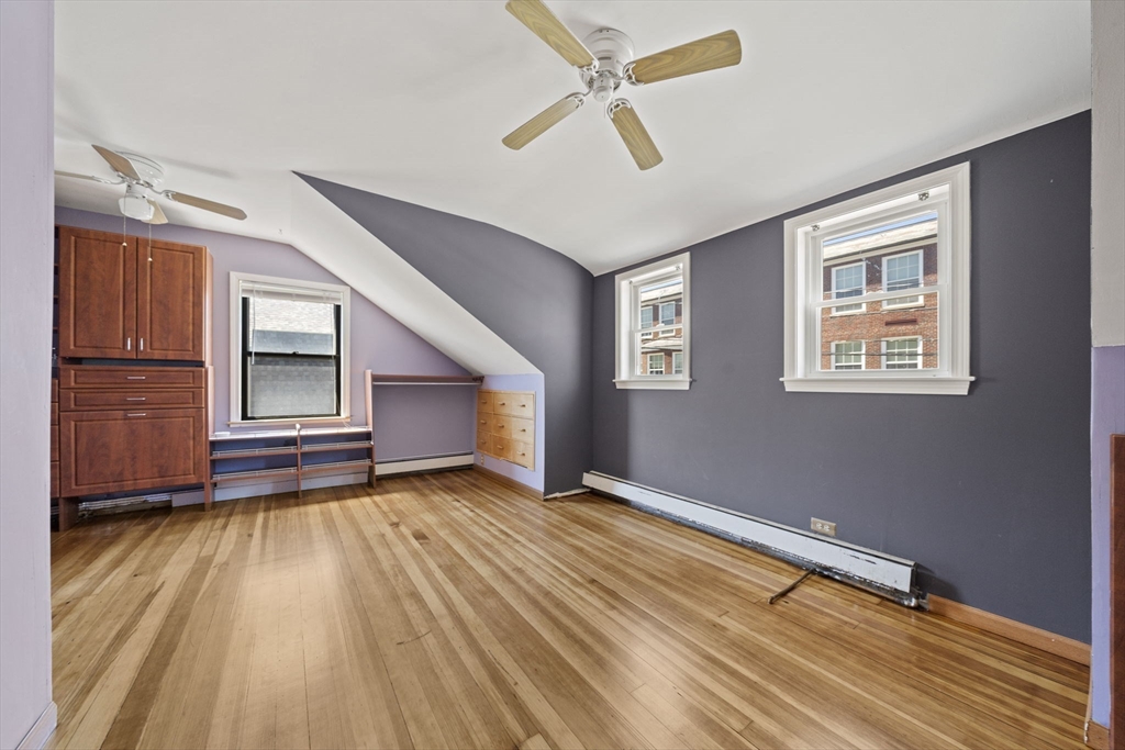 14 L St