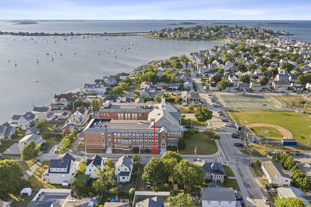 14 L St