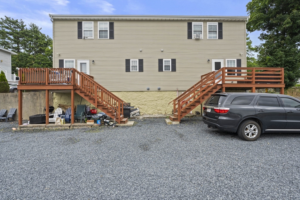 202 Commercial St