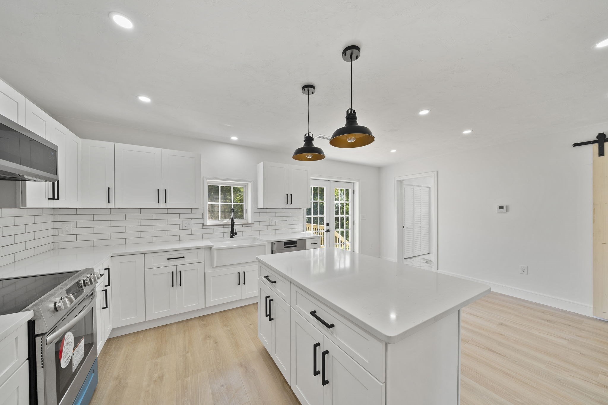 186 Elm