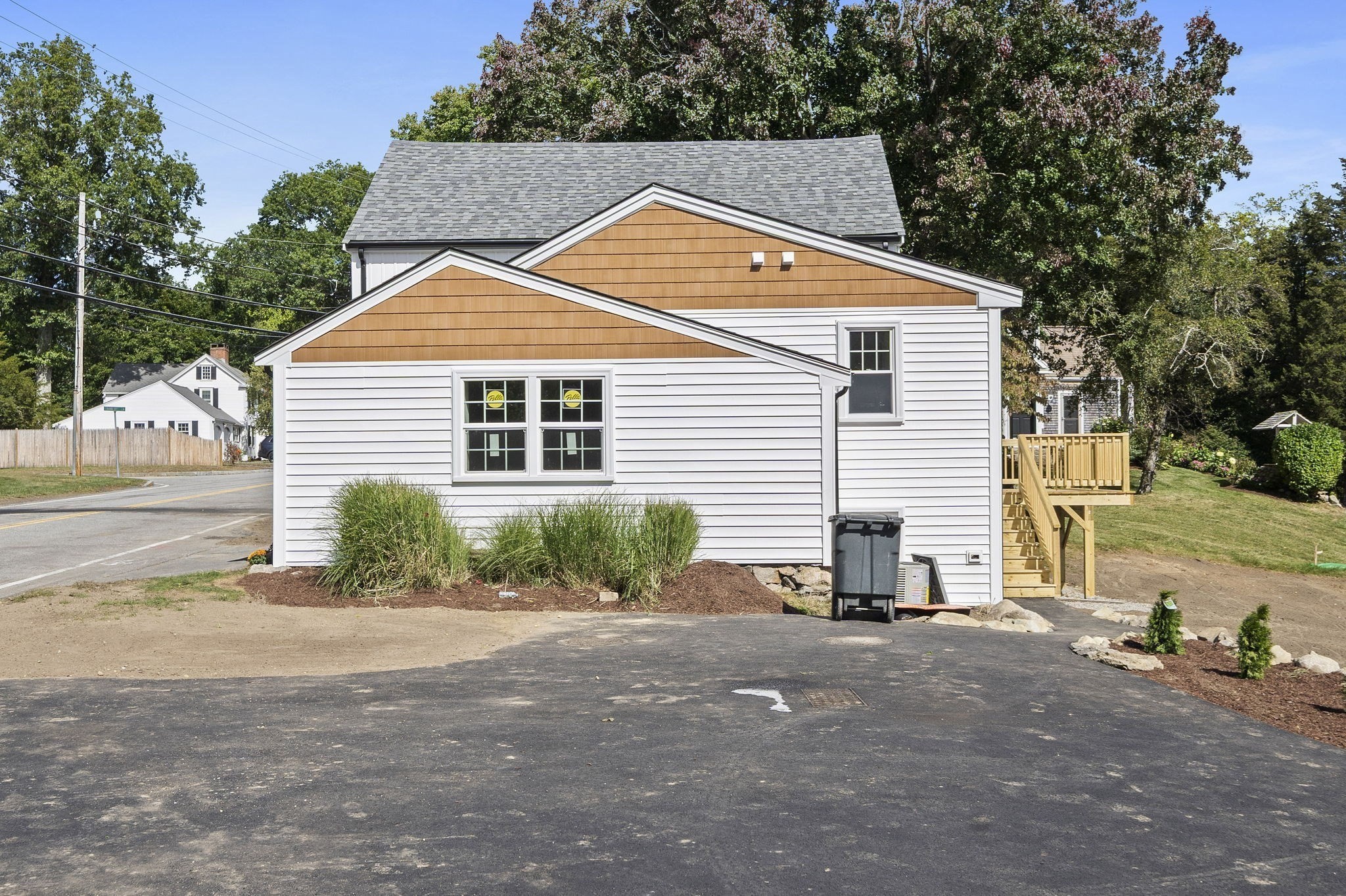 186 Elm