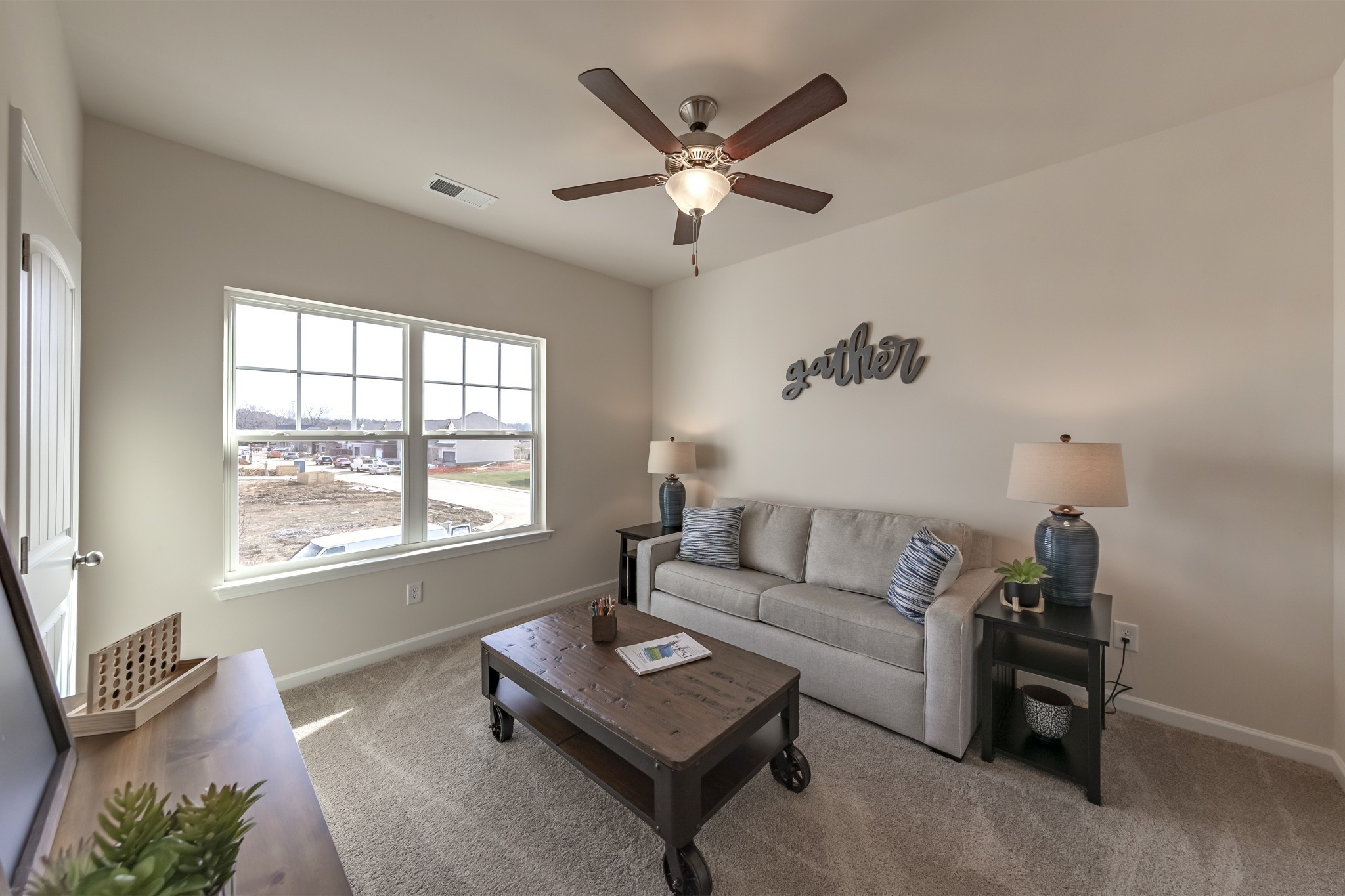 213 Lightwood Dr