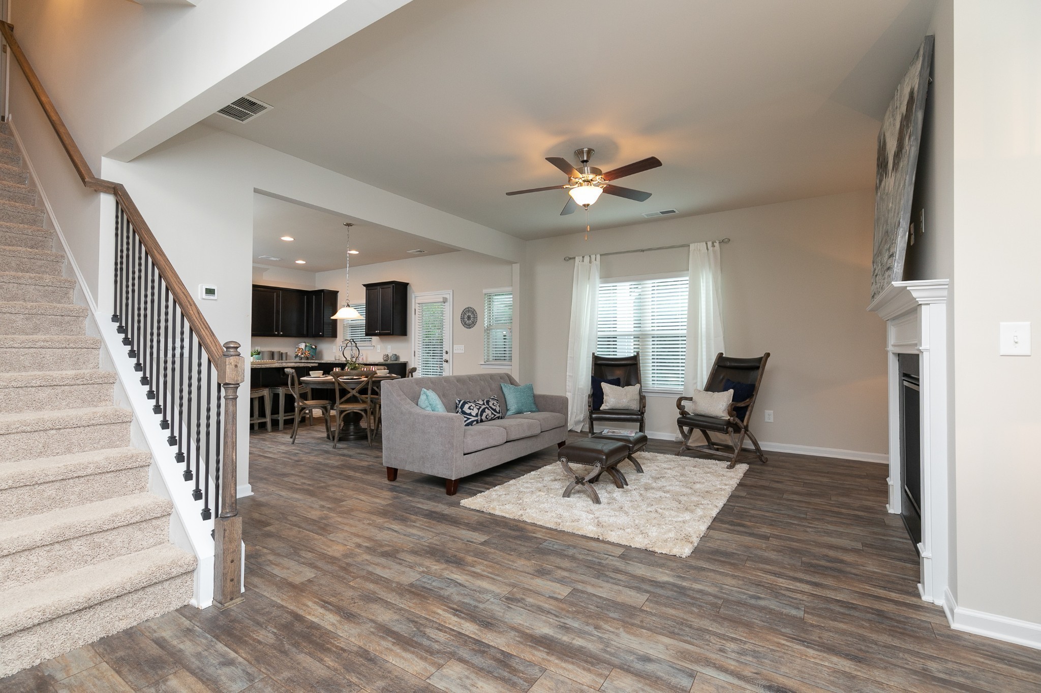217 Lightwood Dr