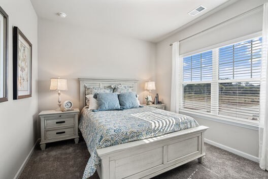 112 Gatwick Dr