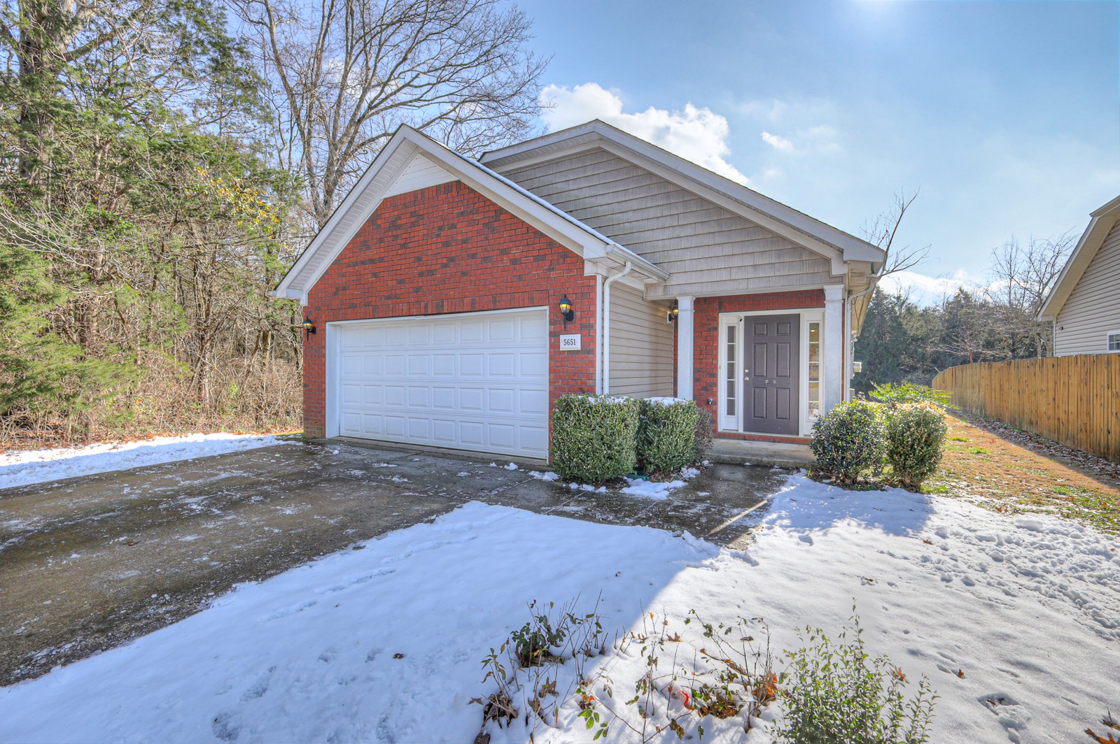 5651 Hickory Park Dr