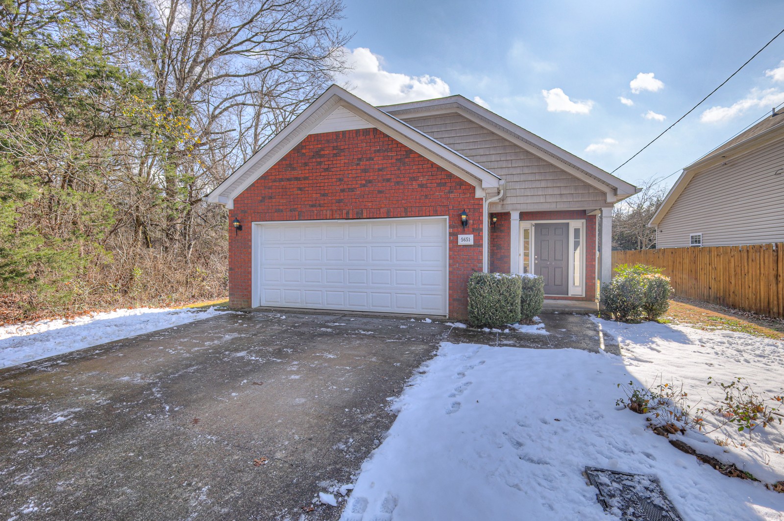 5651 Hickory Park Dr