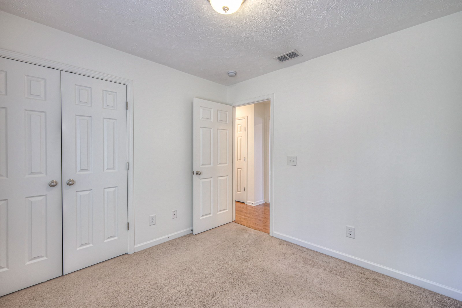5651 Hickory Park Dr