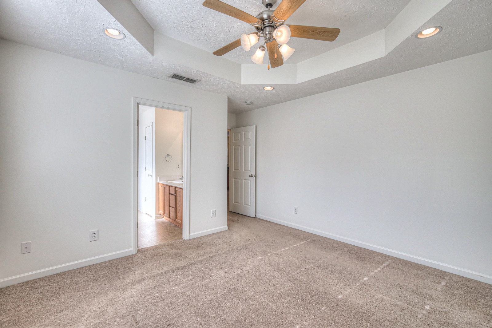 5651 Hickory Park Dr