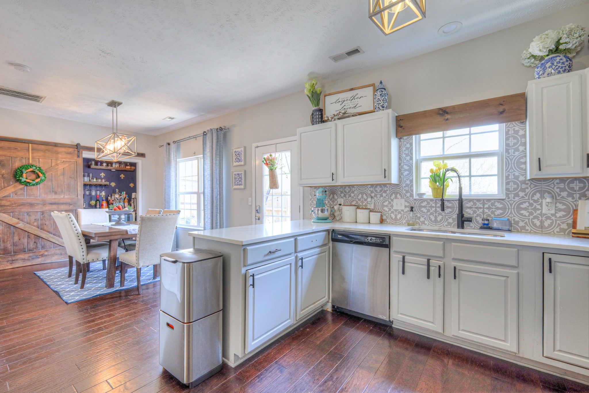 147 Canton Ct, NW