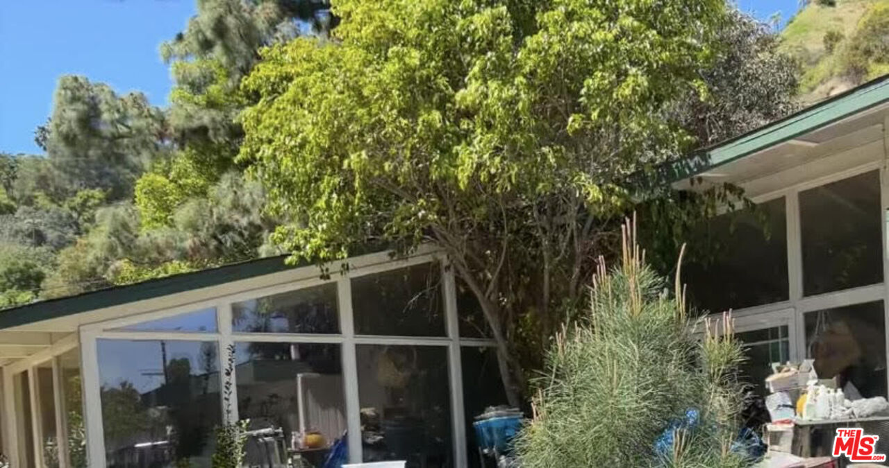 3620 Beverly Glen Blvd