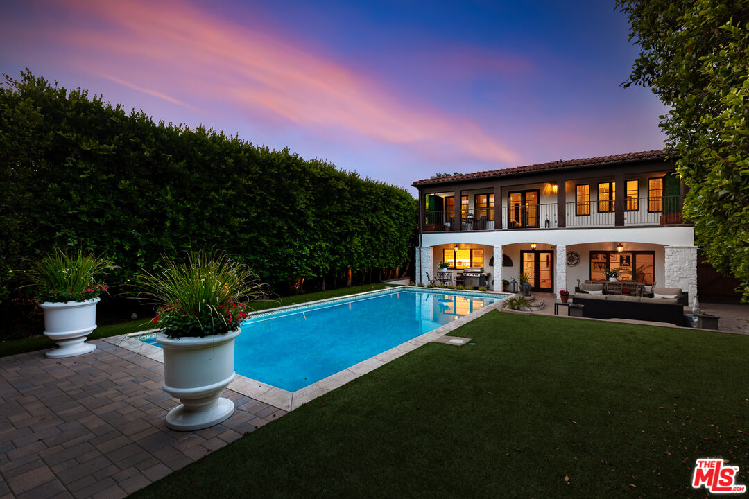 4263 Navajo Ave